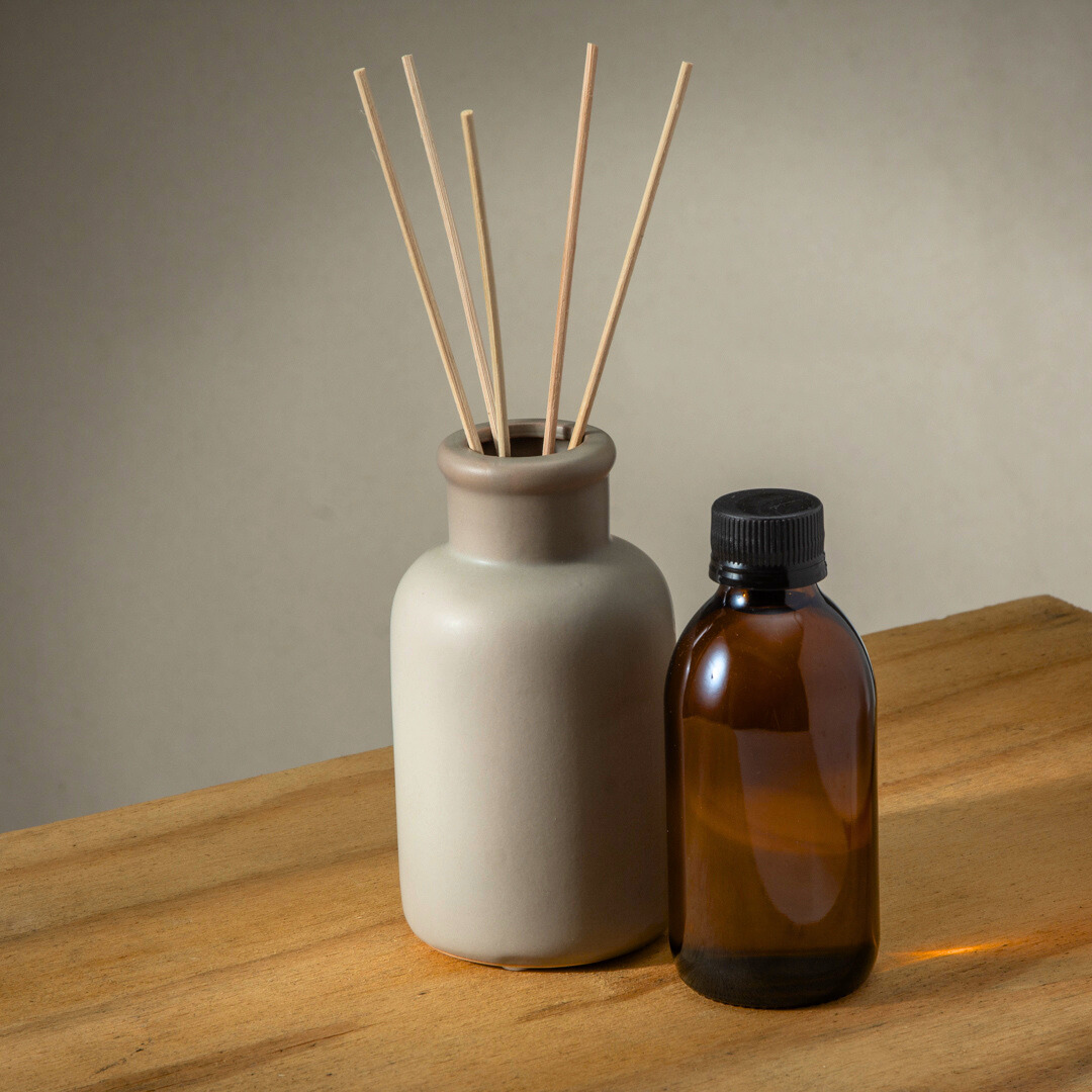 Beige ESSENTIAL collection reed diffuser